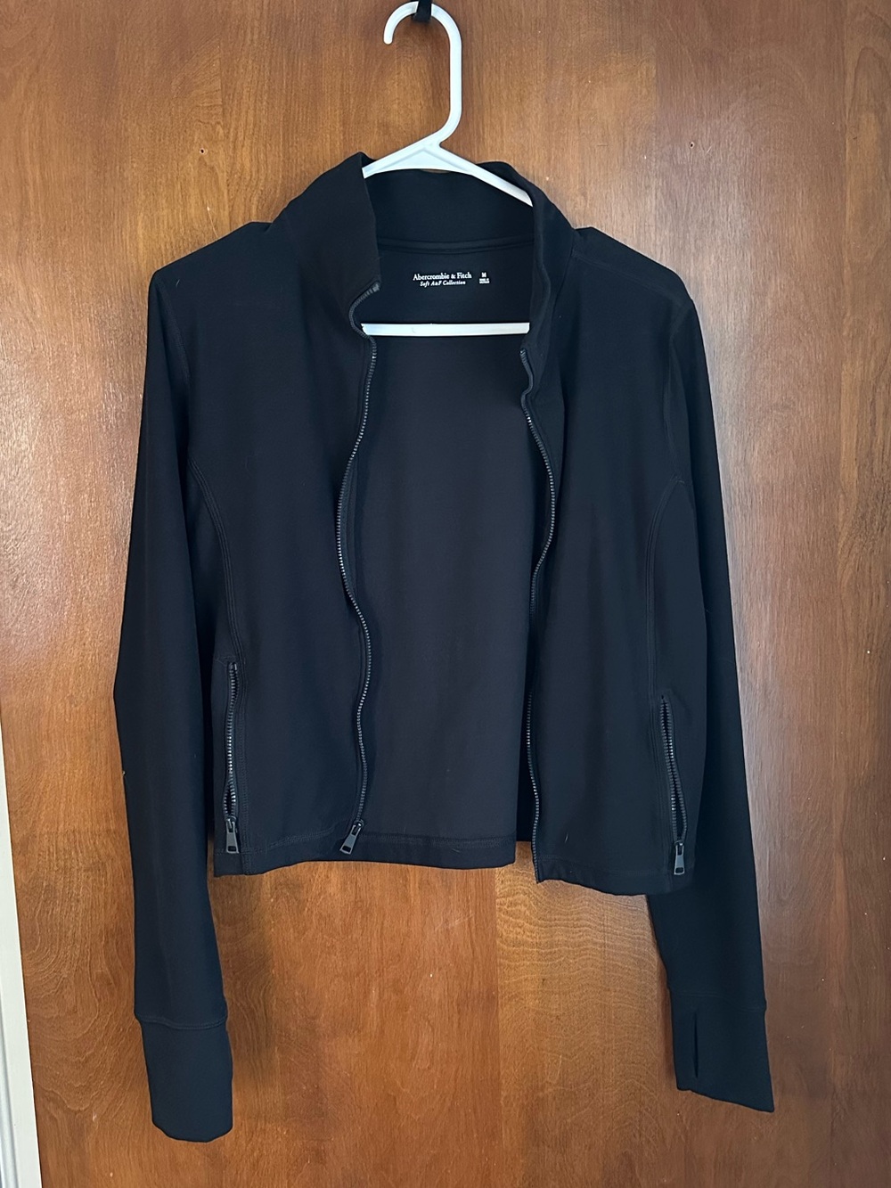 NWOT Abercrombie & Fitch Soft AF Black Women's Sport Slimming Jacket